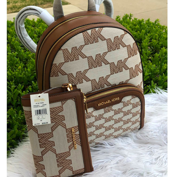 Michael Kors Handbags - New 🎀 Michael Kors Medium Backpack & Double Zip  Wallet Set